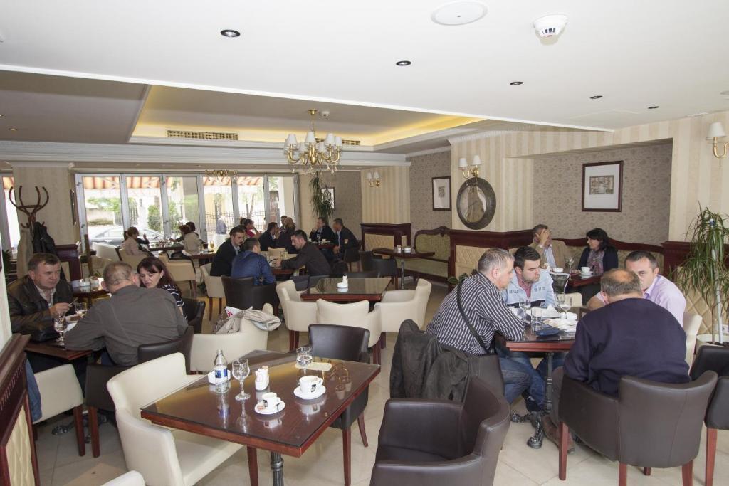 באניה לוקה Hotel Talija מראה חיצוני תמונה