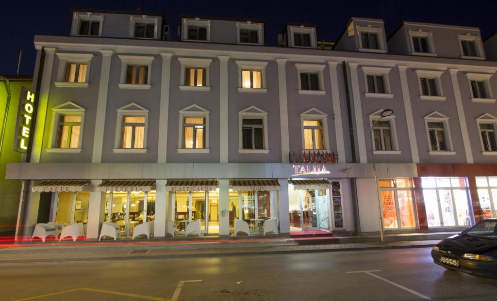 באניה לוקה Hotel Talija מראה חיצוני תמונה